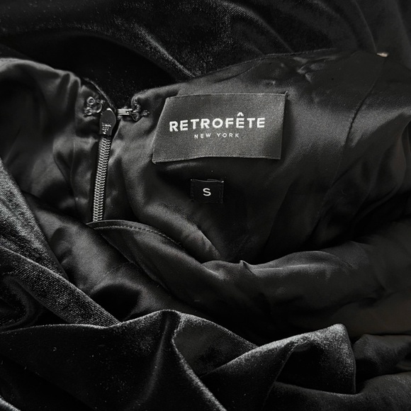 NWT RETROFETE Velvet Halter Draped Plunge Cowl Neck Open Back Sleeveless Gown S - Picture 3 of 3